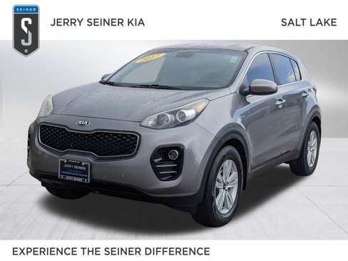 Used 2017 Kia Sportage LX image 1
