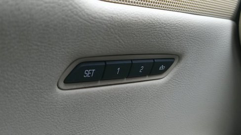 Used 2018 Cadillac XT5 Luxury w/ Driver Awareness Package image 11