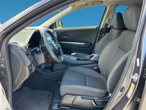 Used 2022 Honda HR-V LX image 2