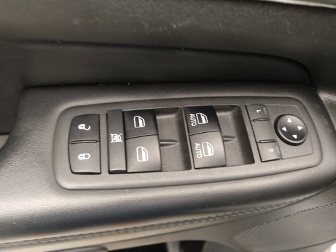 Used 2019 Jeep Grand Cherokee Limited w/ Luxury Group II image 27