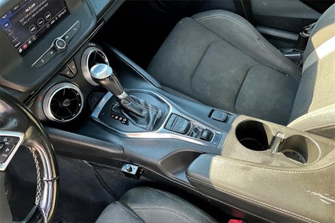 Used 2020 Chevrolet Camaro LS image 12
