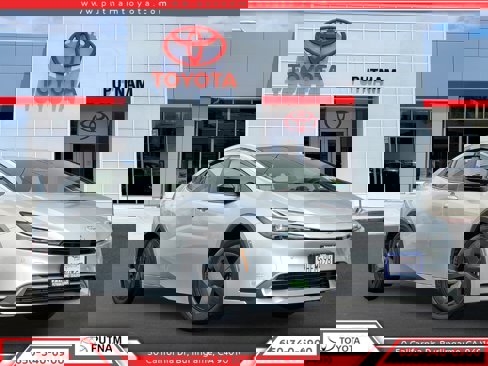 Used 2023 Toyota Prius Prime SE image 1