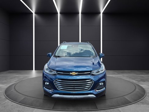 Used 2020 Chevrolet Trax Premier image 2