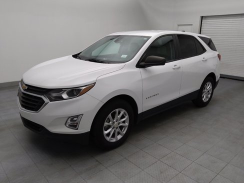 Used 2020 Chevrolet Equinox LS w/ LS Convenience Package image 2