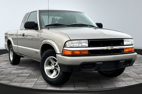 Used 2002 Chevrolet S10 Pickup LS w/ LS Preferred Equipment Group image 3