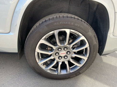 Used 2023 GMC Acadia Denali image 23