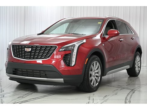 Used 2020 Cadillac XT4 Premium Luxury w/ Cold Weather Package image 4