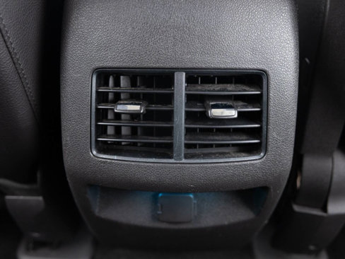 Used 2011 Ford Edge Limited w/ Driver Entry Pkg image 31
