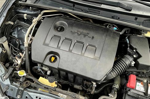 Used 2016 Toyota Corolla LE image 29