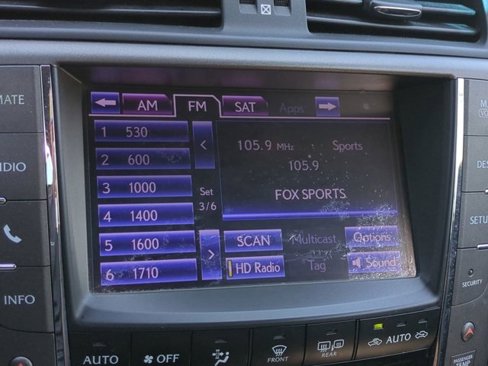 Used 2013 Lexus IS 350C image 16