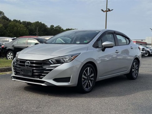 Used 2023 Nissan Versa SV image 23