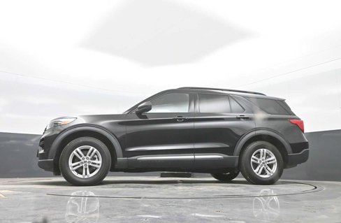Used 2020 Ford Explorer XLT image 41