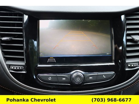 Used 2018 Chevrolet Trax LT w/ LT Convenience Package image 12