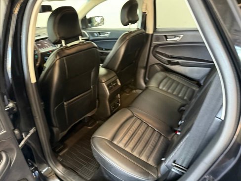 Used 2018 Ford Edge SEL w/ Equipment Group 201A image 17