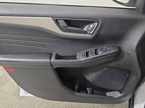Used 2022 Ford Escape SE w/ Convenience Package image 27