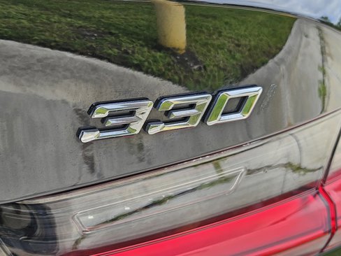 Used 2020 BMW 330i Sedan w/ Convenience Package image 11