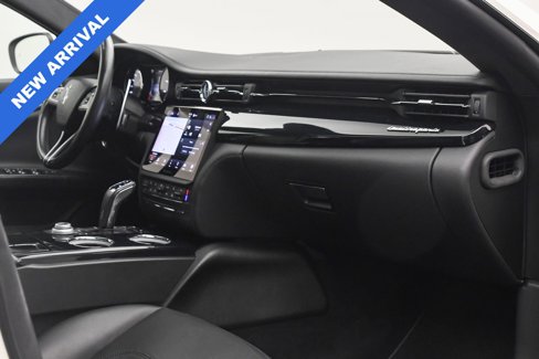 Used 2022 Maserati Quattroporte Modena Q4 image 19