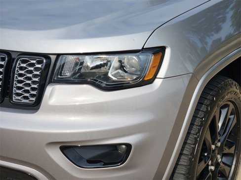 Used 2019 Jeep Grand Cherokee Altitude image 8