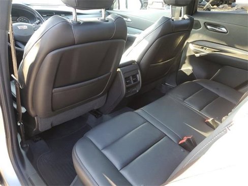 Used 2021 Cadillac XT4 Premium Luxury image 12