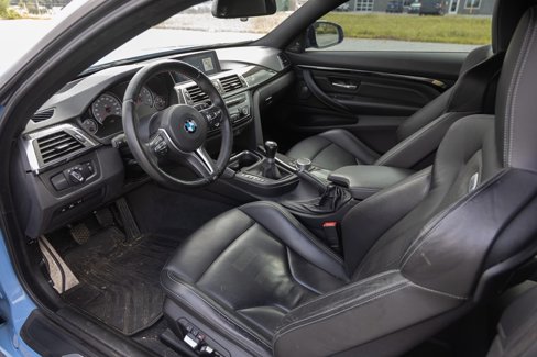 Used 2017 BMW M4 Coupe image 5