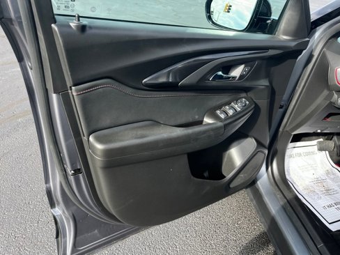 Used 2021 Chevrolet TrailBlazer RS image 19