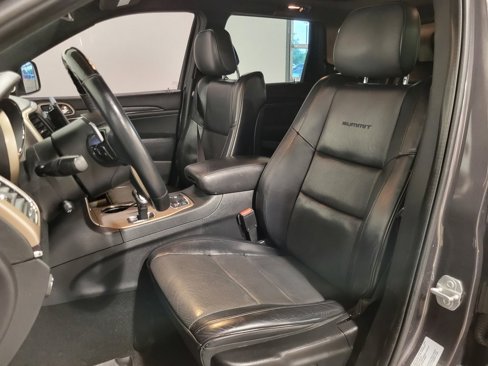 Used 2015 Jeep Grand Cherokee Summit image 9