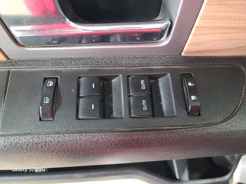 Used 2011 Ford F150 Lariat w/ Lariat Plus Pkg image 17