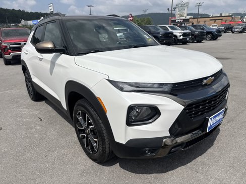 Used 2021 Chevrolet TrailBlazer ACTIV w/ Technology Package image 3