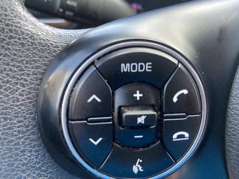 Used 2022 Kia Soul LX image 15
