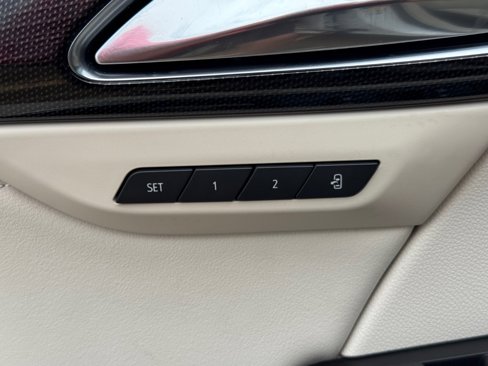 Certified 2021 Buick Envision Essence w/ Technology Package I image 8