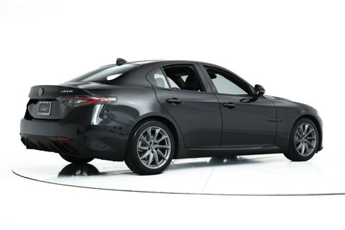 New 2025 Alfa Romeo Giulia w/ Driving Assist Package image 5