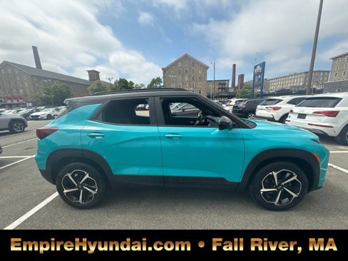 Used 2022 Chevrolet TrailBlazer RS w/ Sun and Liftgate Package image 3