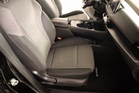 Used 2022 Nissan Rogue SV image 12
