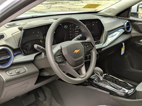 New 2026 Chevrolet Trax LT image 18