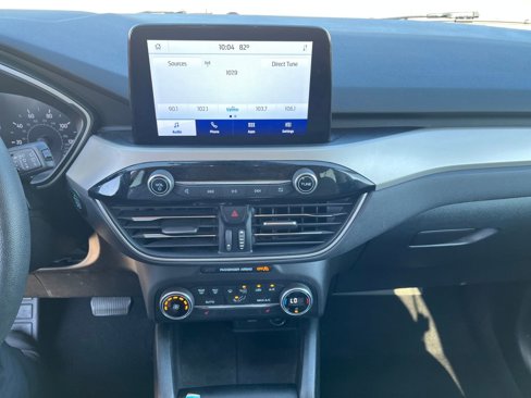 Used 2020 Ford Escape SE image 22