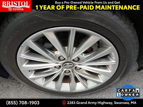 Used 2017 Toyota Avalon Limited image 12