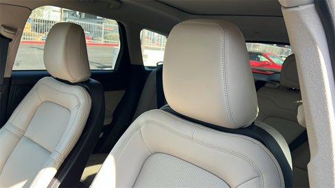 New 2025 Lincoln Corsair FWD w/ Equipment Group 101A image 17