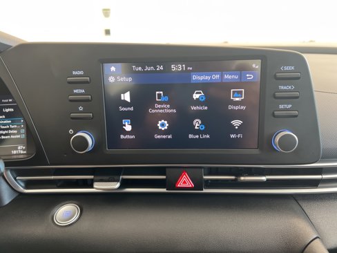 Used 2023 Hyundai Elantra SEL w/ Preferred Accessory Package image 20