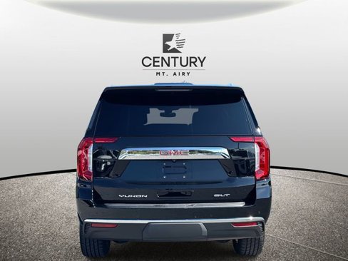Used 2021 GMC Yukon SLT w/ SLT Luxury Plus Package image 3