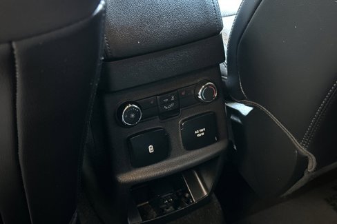 Used 2019 Ford Explorer Limited w/ Class III Trailer Tow Package image 15