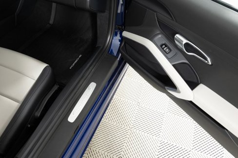 Certified 2023 Porsche 718 Cayman S image 18