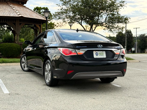 Used 2014 Hyundai Sonata Limited w/ Panoramic Sunroof Package 02 image 7