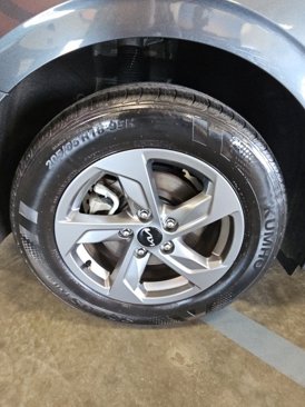 Used 2023 Kia K5 LXS image 40