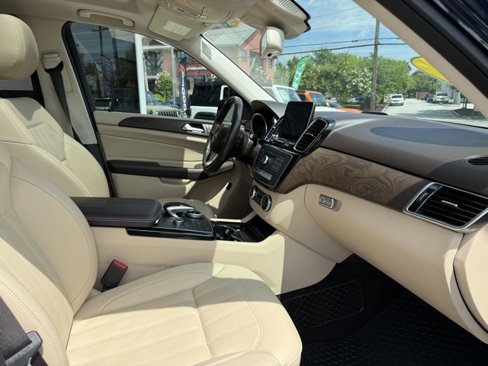 Used 2017 Mercedes-Benz GLE 350 4MATIC image 38