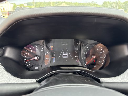 New 2025 Jeep Compass Sport image 18