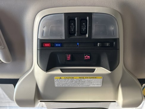 Used 2018 Subaru Crosstrek 2.0i Limited image 18