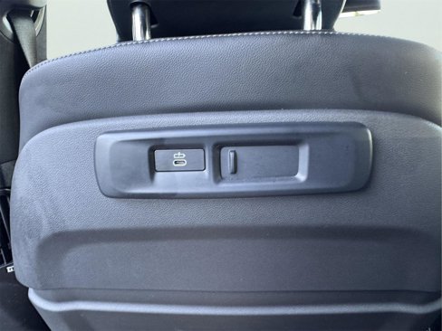 Used 2022 BMW X5 xDrive40i w/ M Sport Package image 32