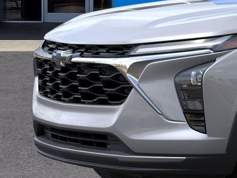 New 2025 Chevrolet Trax LT w/ Driver Confidence Package image 13