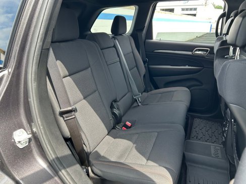 Used 2016 Jeep Grand Cherokee Laredo 75th Anniversary image 23