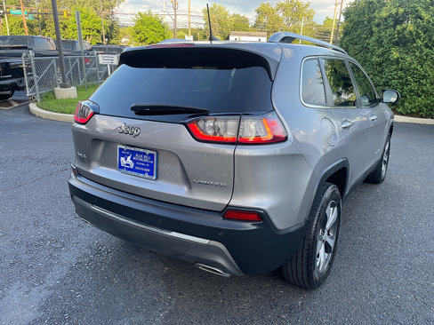 Used 2019 Jeep Cherokee Limited image 5